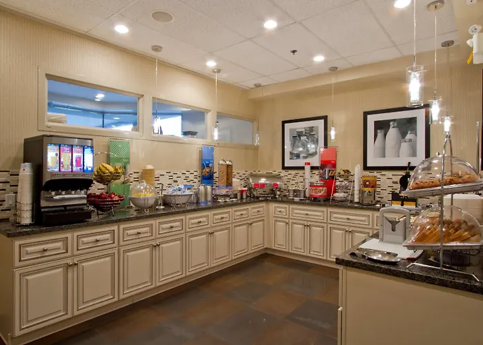 Hampton Inn - Vancouver Airport/Richmond