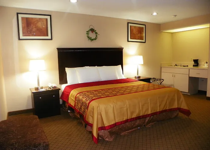 Royalton Inn & Suites Upper Sandusky