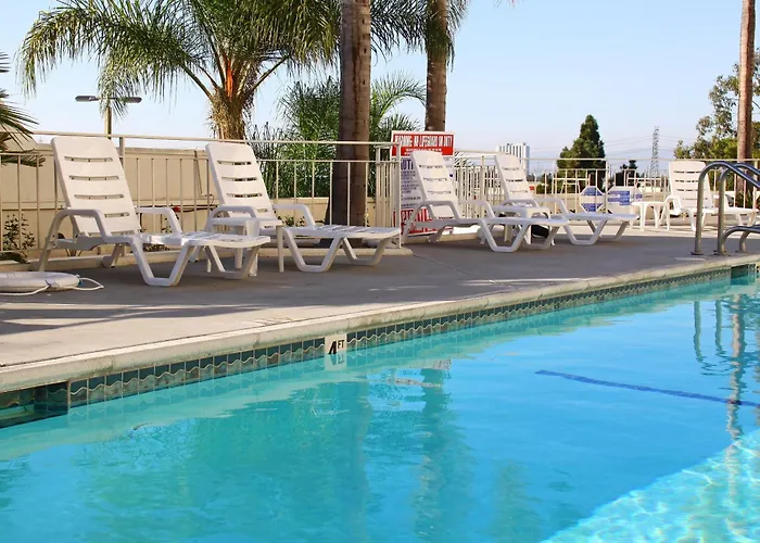 La Crystal Hotel -Los Angeles-Long Beach Area