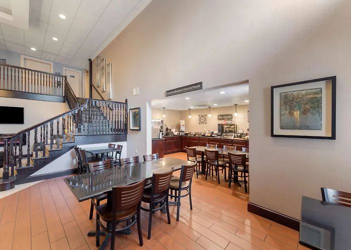 Best Western Plus Russellville Hotel & Suites