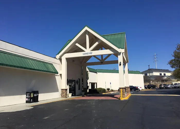 Quality Inn & Suites Hanes Mall