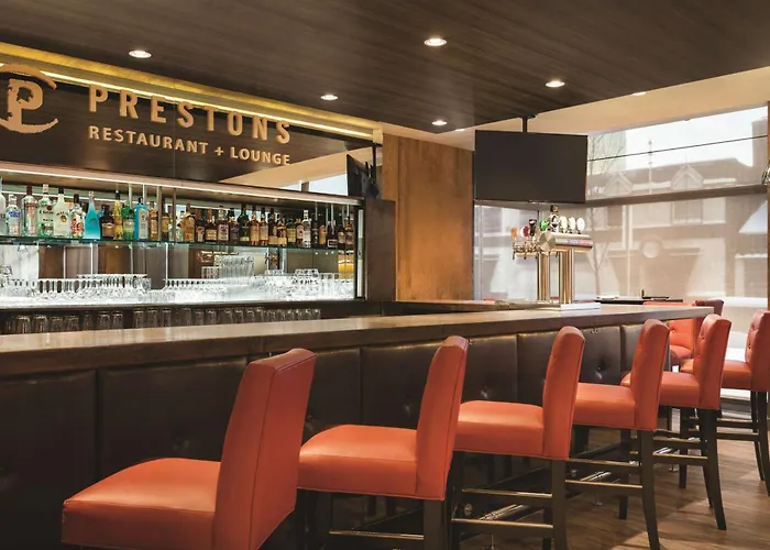 Coast Edmonton Plaza Hotel By Apa