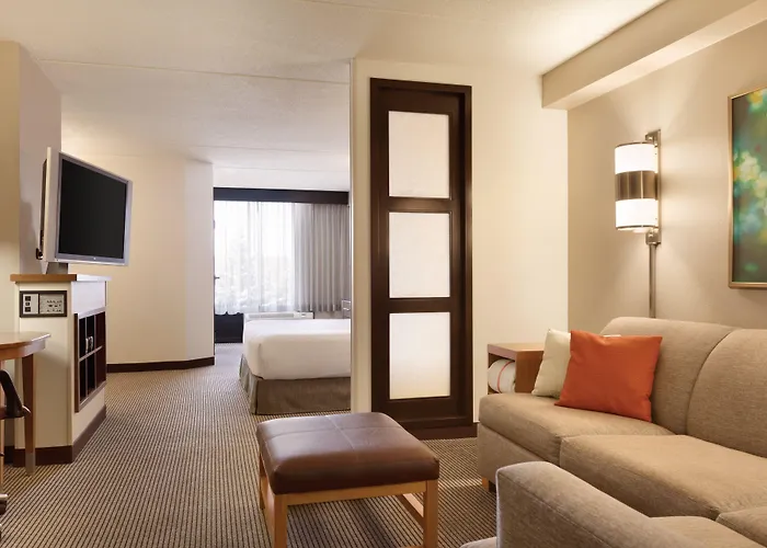 Hyatt Place Charlotte Airport/Lake Pointe