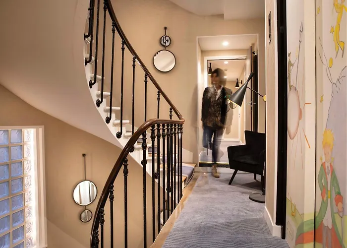 Hôtel des Arts Montmartre