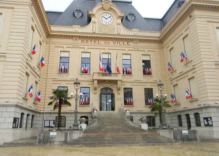 Kyriad Villefranche Sur Saone Porte Du Beaujolais -Renove-