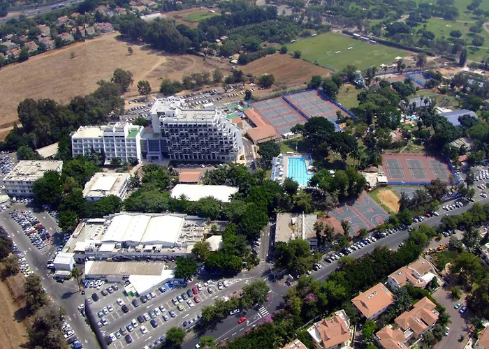 Kfar Maccabiah Business & Sport Hotel