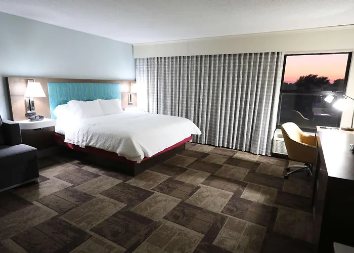 Hampton Inn Hutchinson