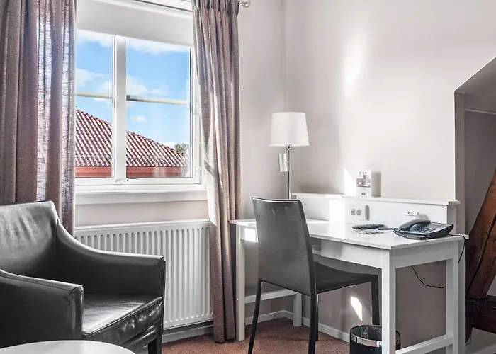 Best Western Plus Edward Hotel