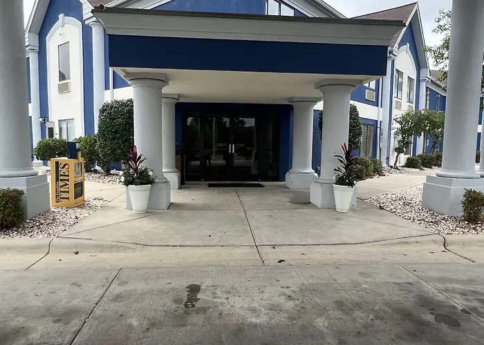 Days Inn By Wyndham Louisburg