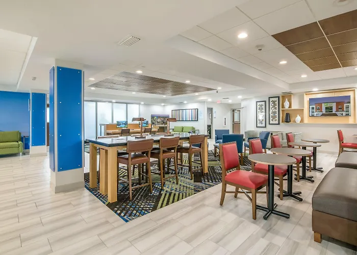 Holiday Inn Express & Suites Longview North By Ihg