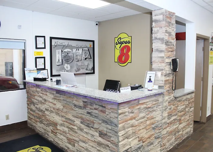 Super 8 By Wyndham Clear Lake
