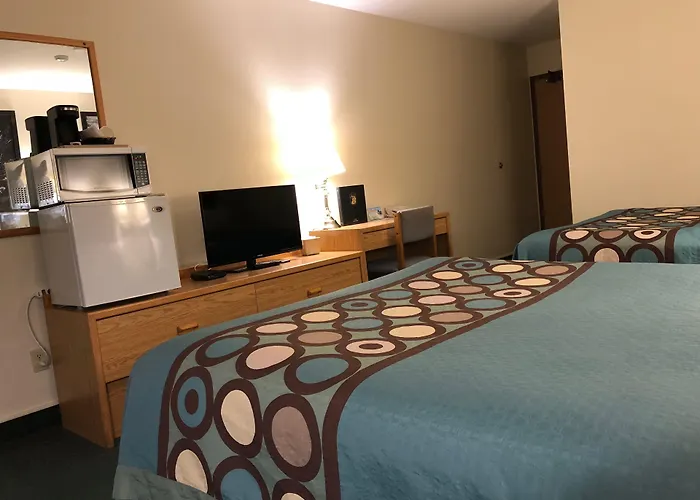 Super 8 By Wyndham Moose Jaw Sk