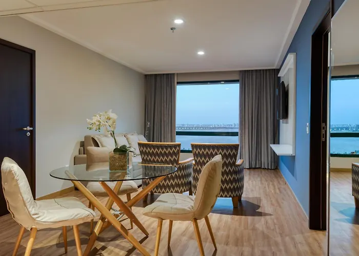 Comfort Suites Vitoria
