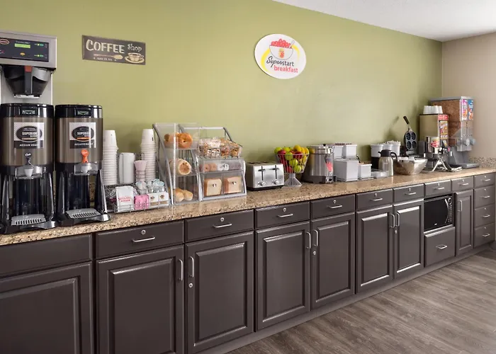 Super 8 By Wyndham Sioux Falls
