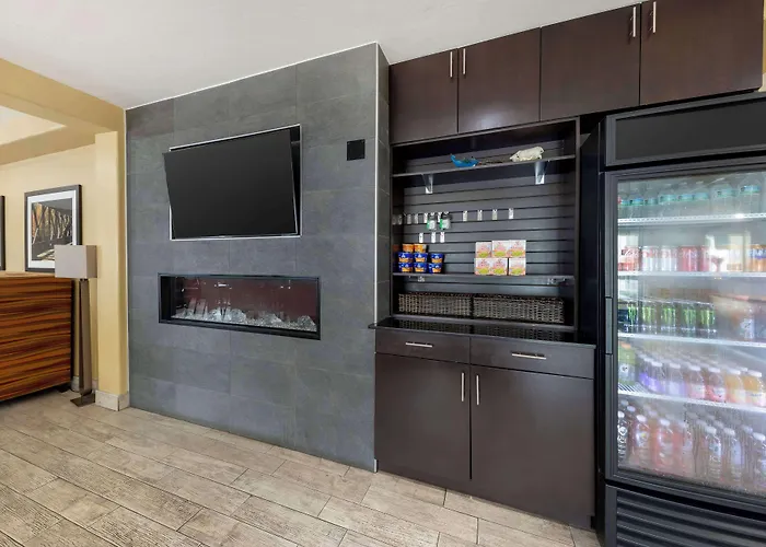Best Western Greentree Inn&Suites