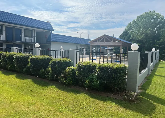 Americas Best Value Inn Pontotoc