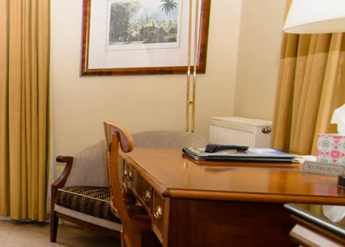 Stuart House Hotel