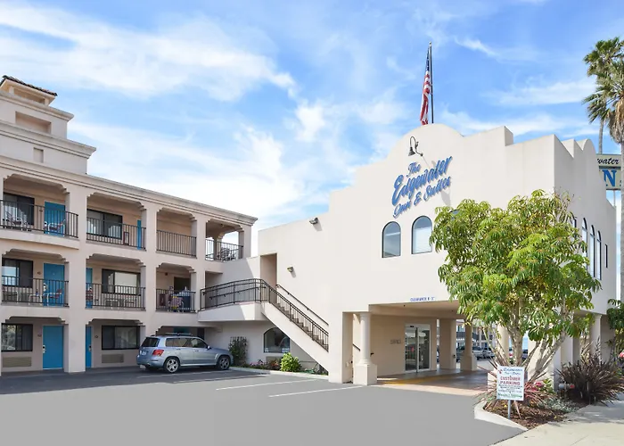 Edgewater Inn&Suites