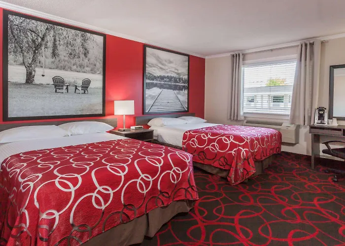 Super 8 By Wyndham Kirkland Lake