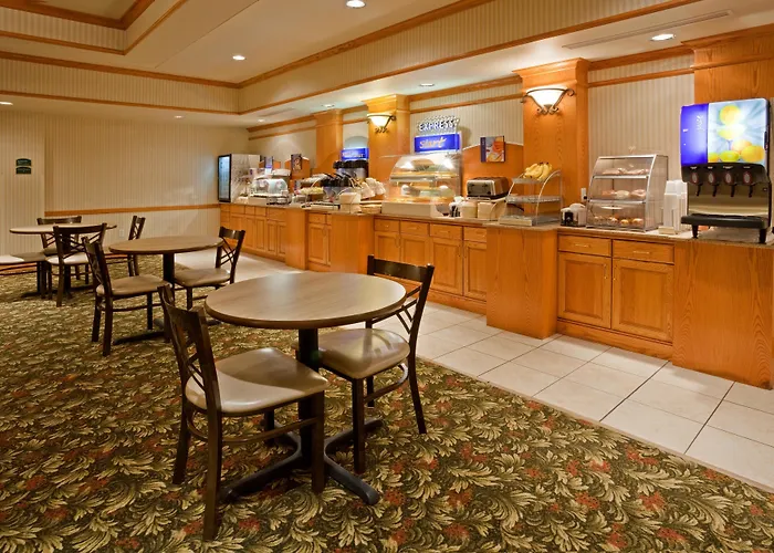 Holiday Inn Express & Suites Yankton By Ihg