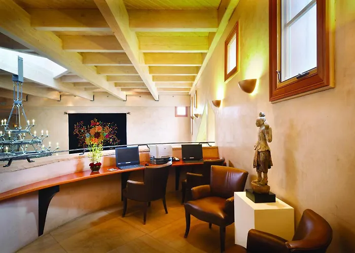 El Monte Sagrado Resort & Spa