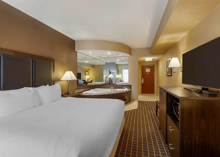 Best Western Plus Burlington Inn&Suites