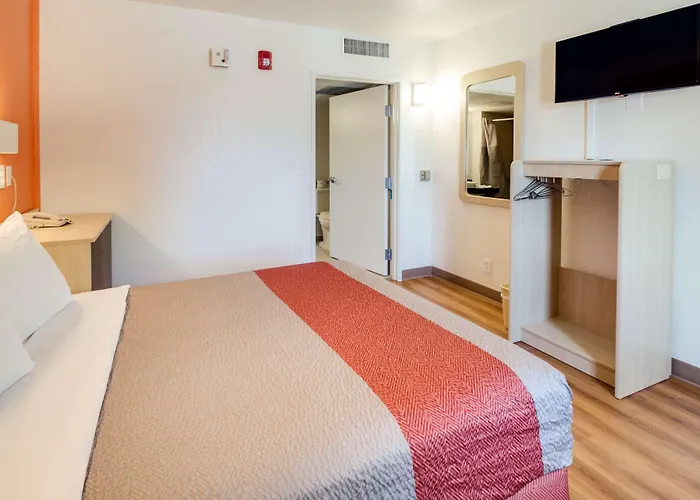 Motel 6-Lenexa, Ks - Kansas City Southwest