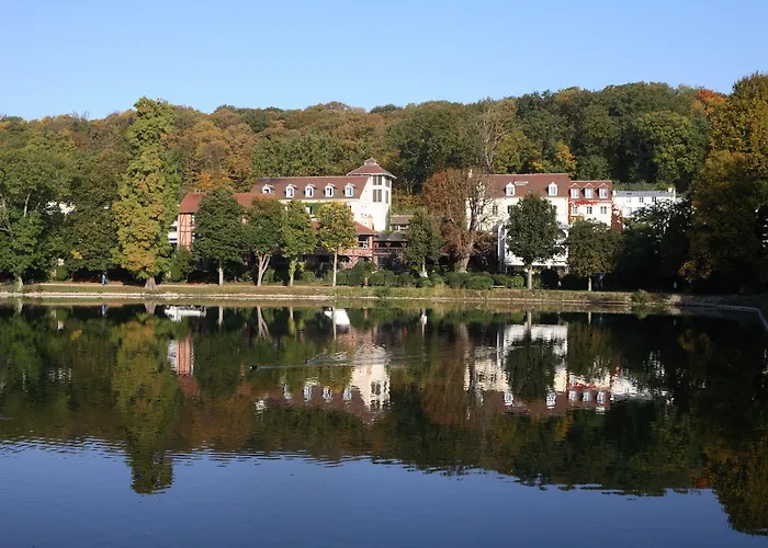Les Etangs De Corot