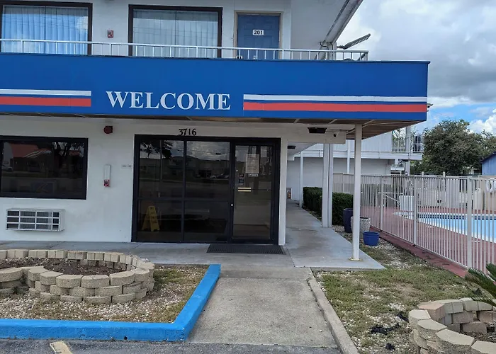 Motel 6-Victoria, Tx