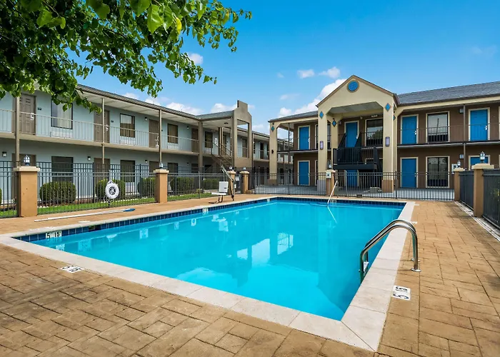 Surestay Plus Hotel By Best Western Jackson