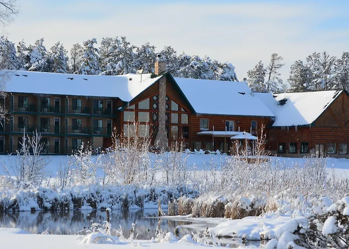 Crooked River Lodge