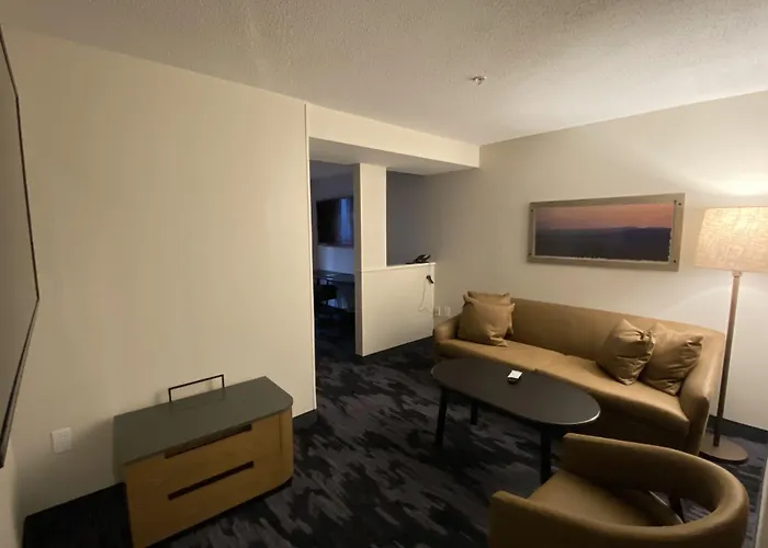 Fairfield Inn & Suites By Marriott Saratoga Malta