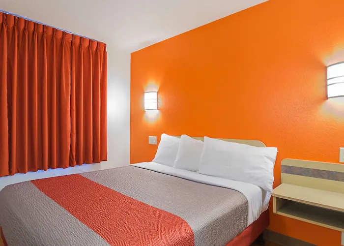 Motel 6-Whitby, On - Toronto East
