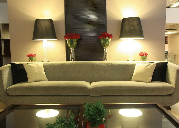 Grand King Hotel