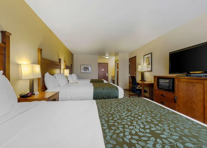 Best Western Plus Red River Inn