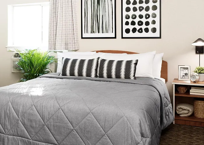 Intown Suites Extended Stay Atlanta Ga - Snellville
