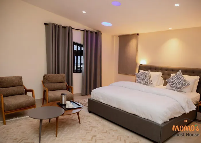 Momo'S Hotel