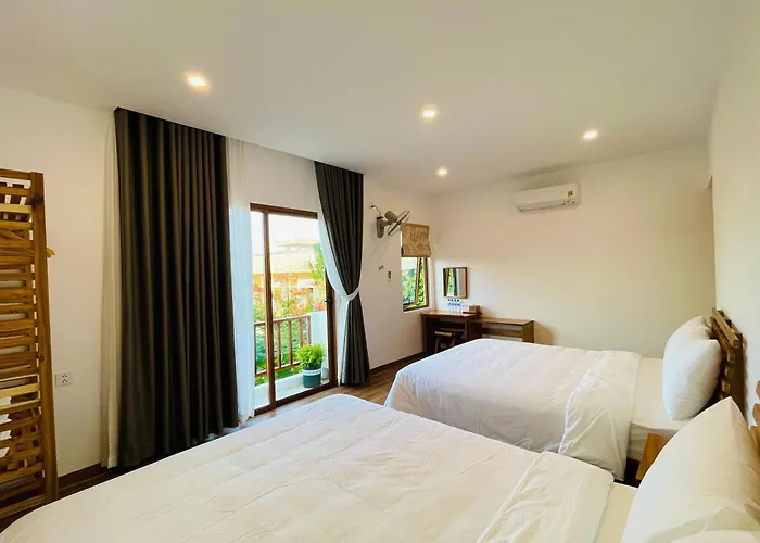 Breezy Tuy Hoa Homestay & Coffee