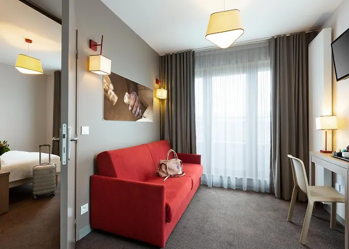 Comfort Triple Room Near Geneva