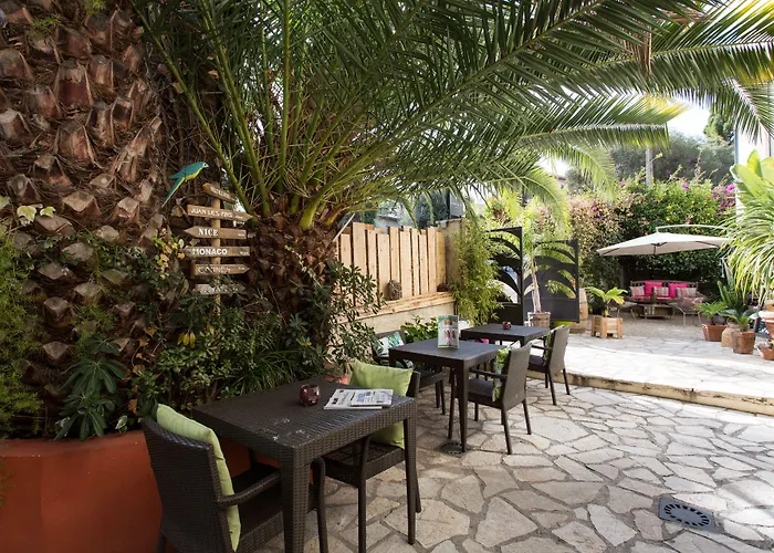 Hotel Le Petit Castel