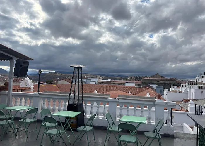 Distrito Hostal Y Gatro Bar