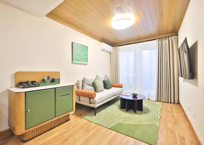 Lake Songhua Yunlu Hotel