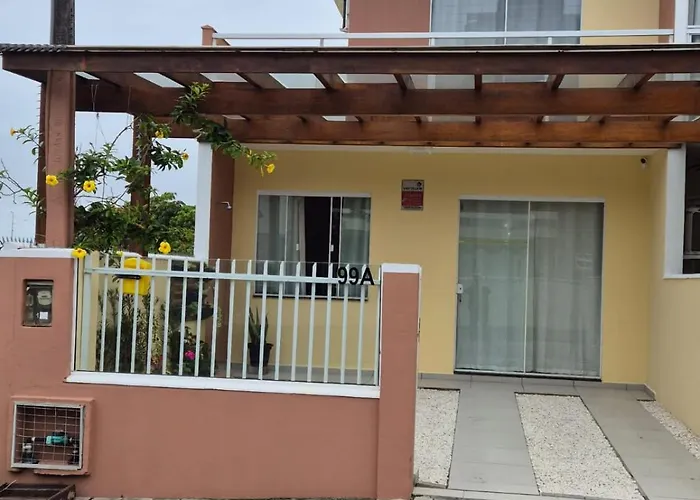 Sobrado Pé na Areia e perto do Beto Carreiro