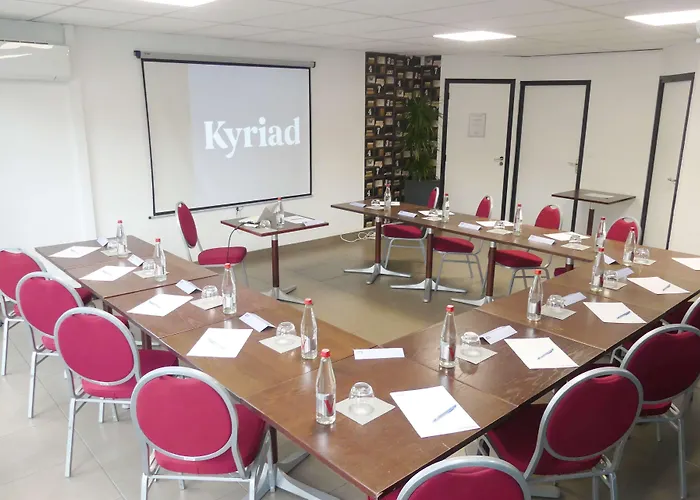 Kyriad Lyon Sud - Saint Genis Laval