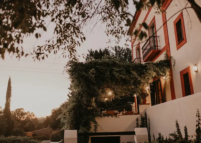 Hotel Posada De Valdezufre