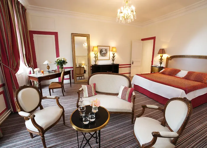 Hotel Pavillon Henri IV