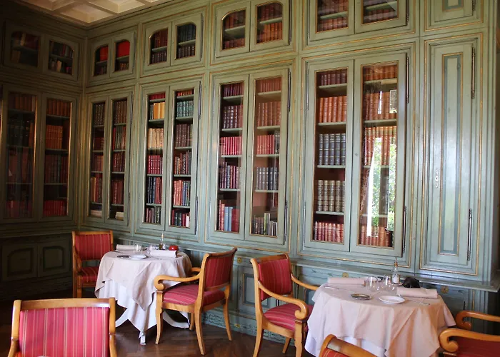 Hostellerie Du Chateau Des Fines Roches