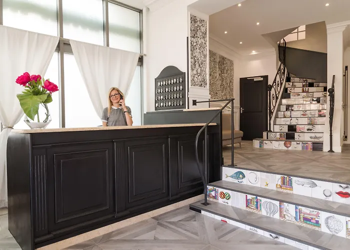 Grand Hotel De La Gare Toulon - Boutique Hotel