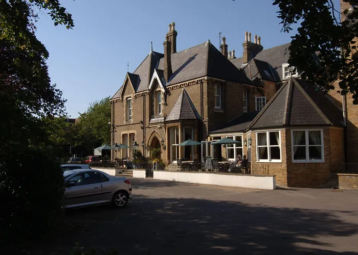 Cotswold Lodge Hotel