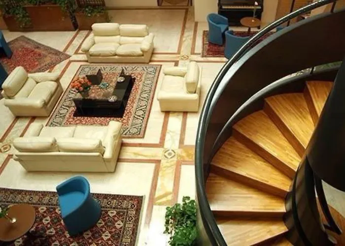 Hostellerie Du Cheval Blanc